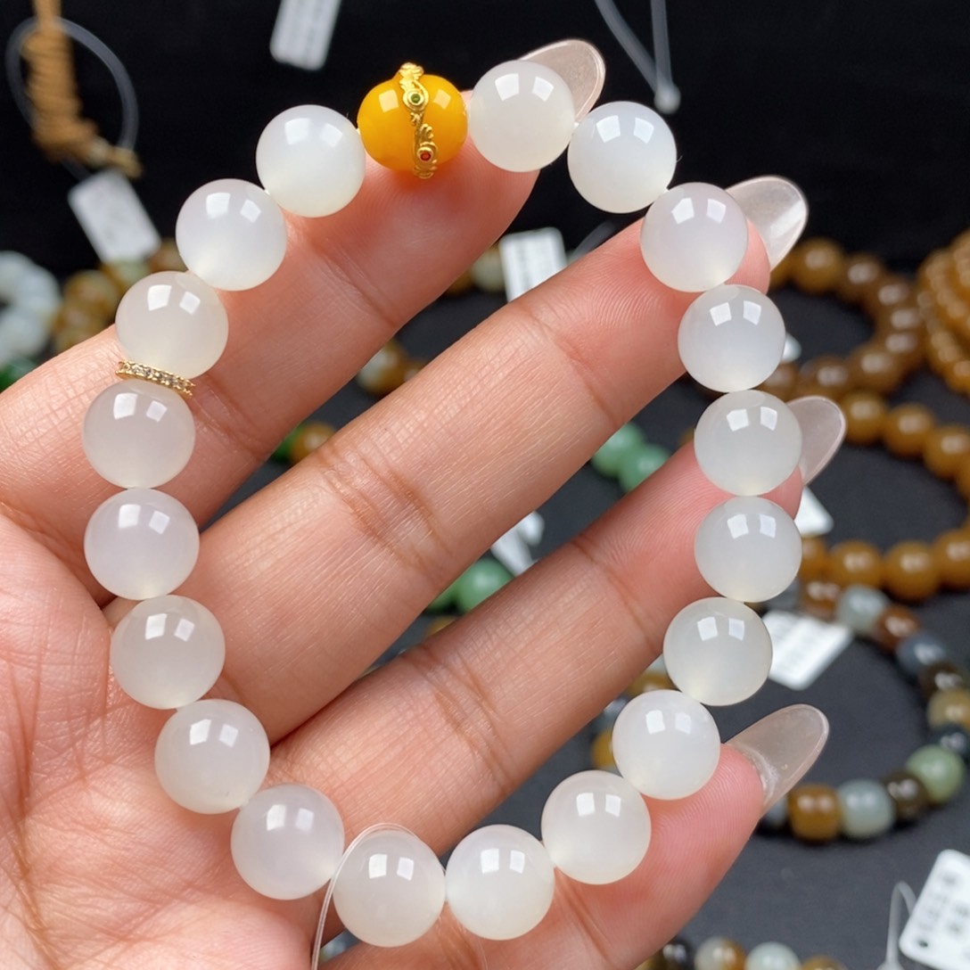 和田玉手串未镶嵌