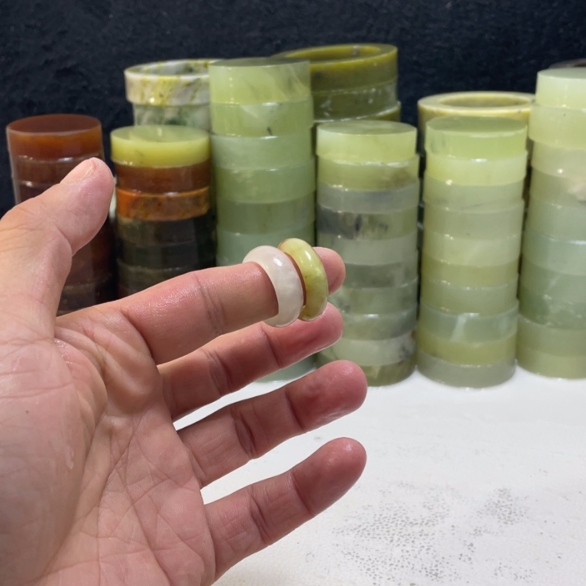 【闪购商品】蛇纹石玉珠宝半成品未镶嵌