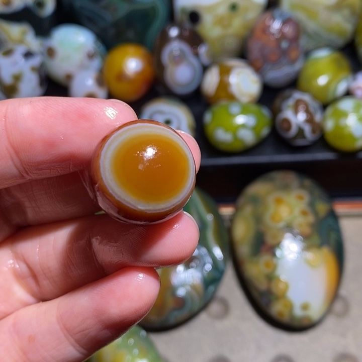 玛瑙/玉髓未镶嵌珠宝半成品禅****馆