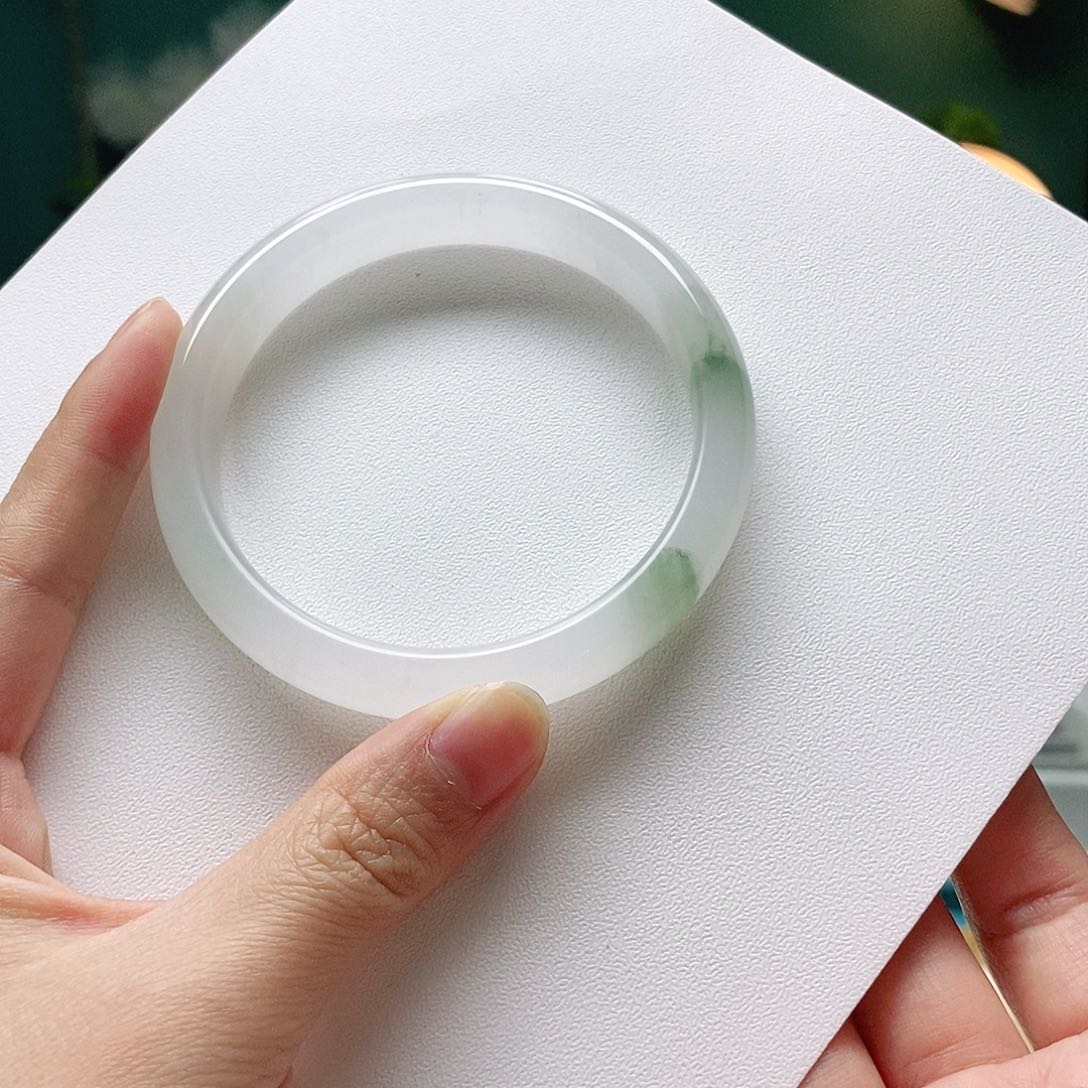 石英质玉手镯未镶嵌60.5