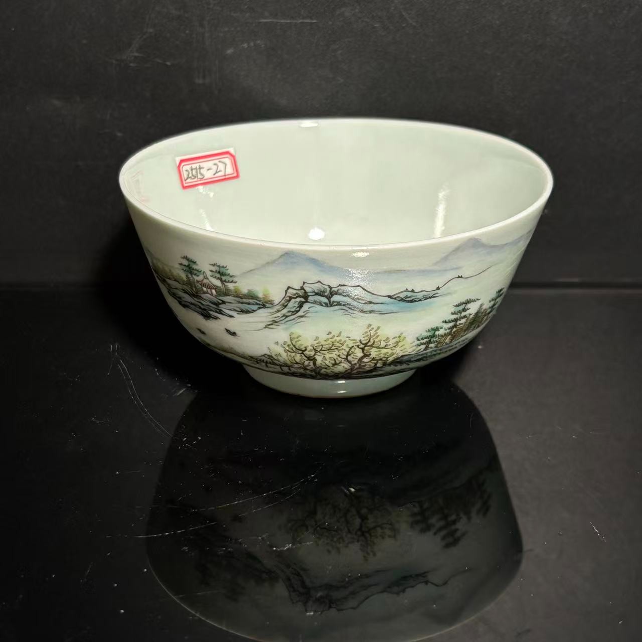 Lot19-山水小碗-清乾隆年制款D11.5-DZ12090010001119