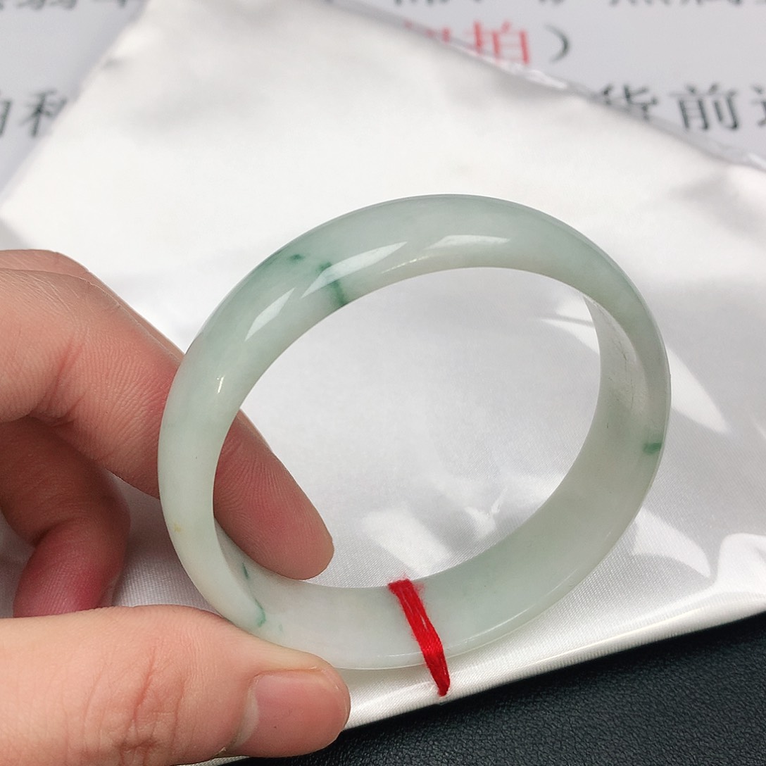 翡翠手镯未镶嵌圈53