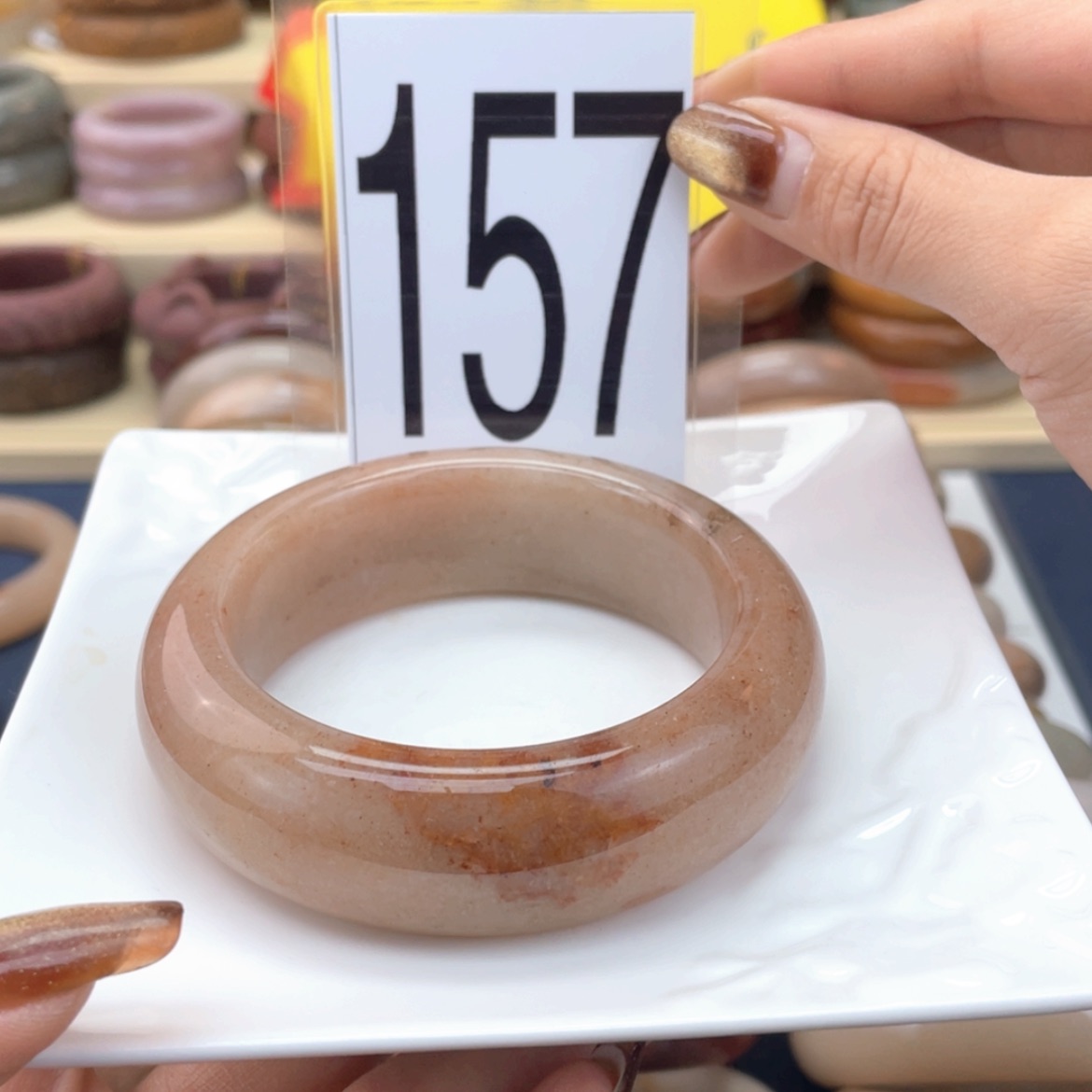 【闪购商品】石英质玉手镯未镶嵌