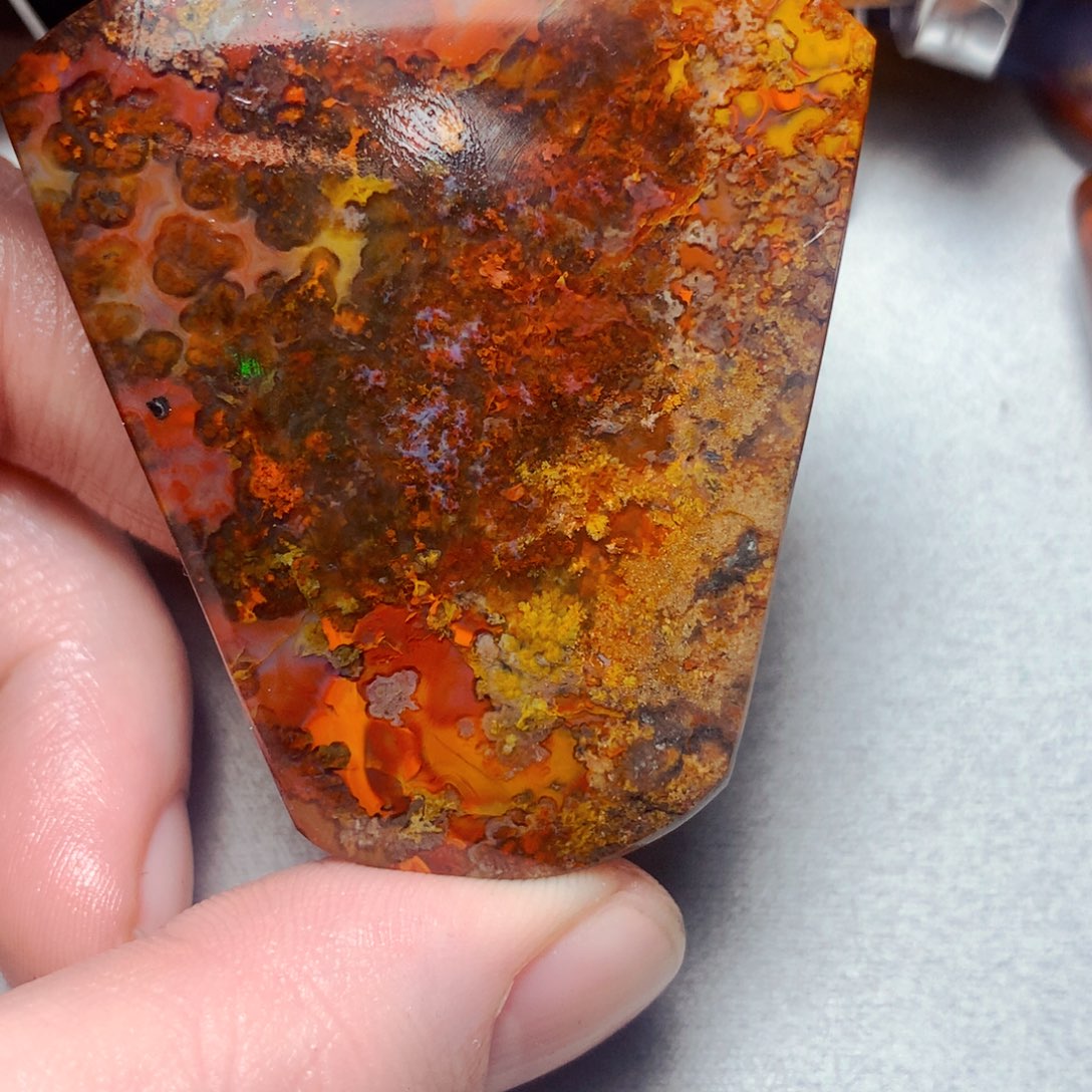 惹***气玛瑙/玉髓未镶嵌战国红