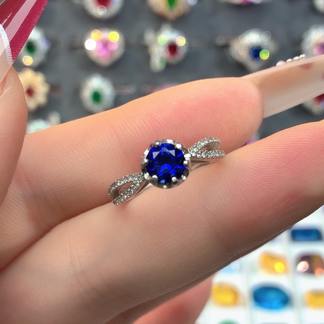 925银培育皇家蓝色宝石