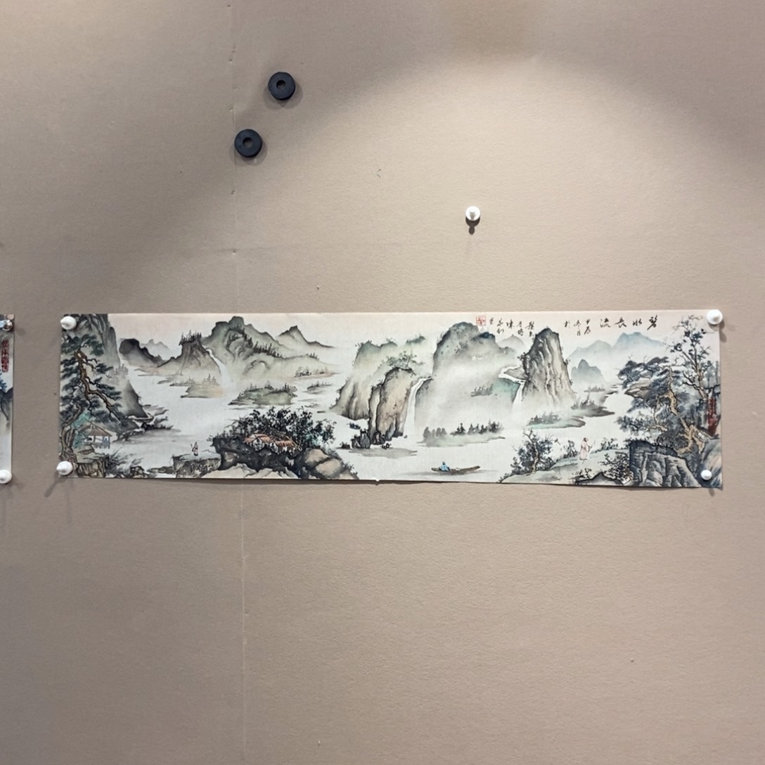 【闪购商品】国画山***峰墨鱼精品墨鱼精品