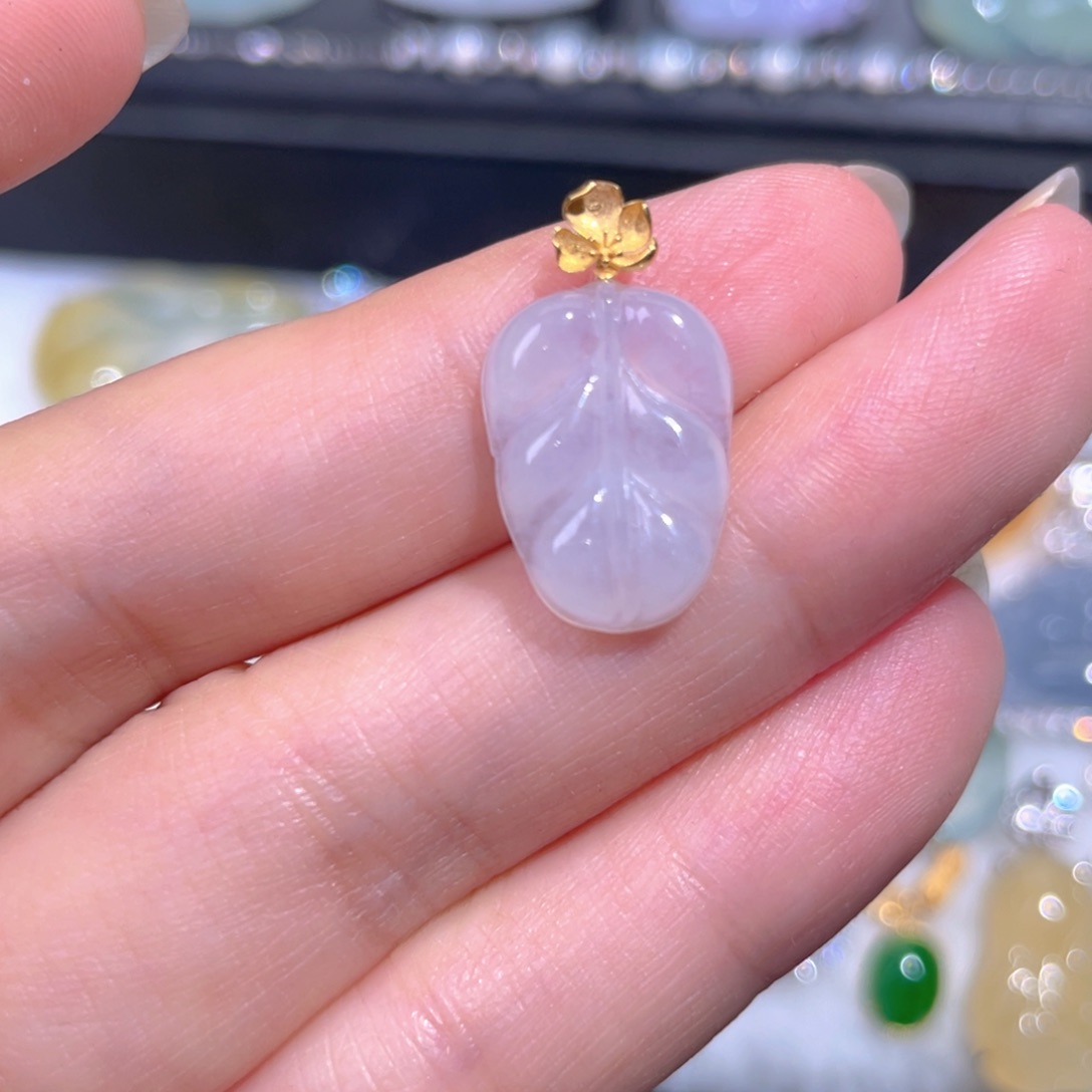 颈饰18K金镶嵌翡翠翡翠