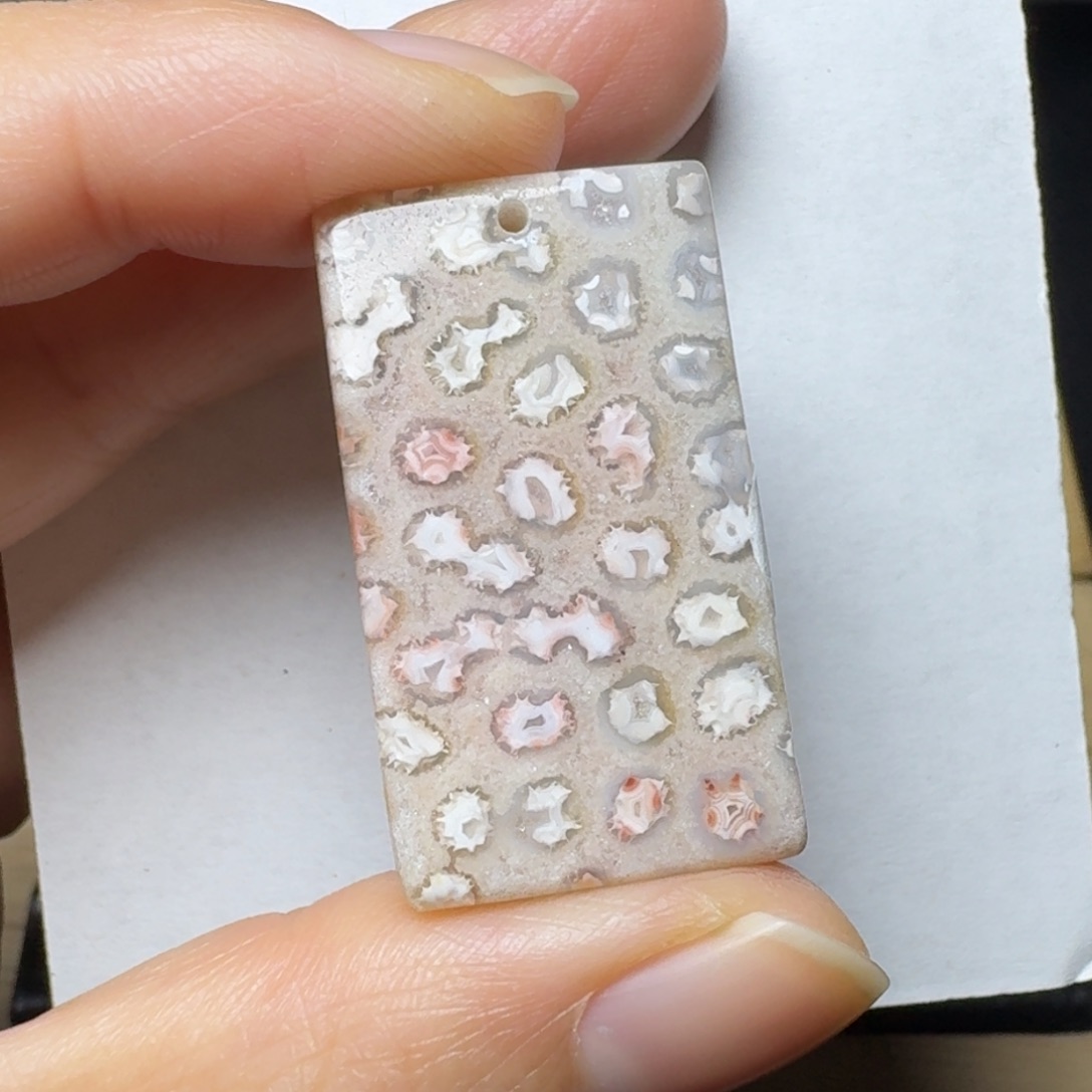 石英质玉永生玫瑰未镶嵌