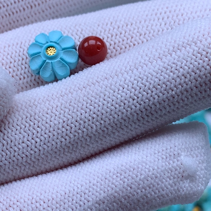 民***雨南红玛瑙未镶嵌珠宝奇石