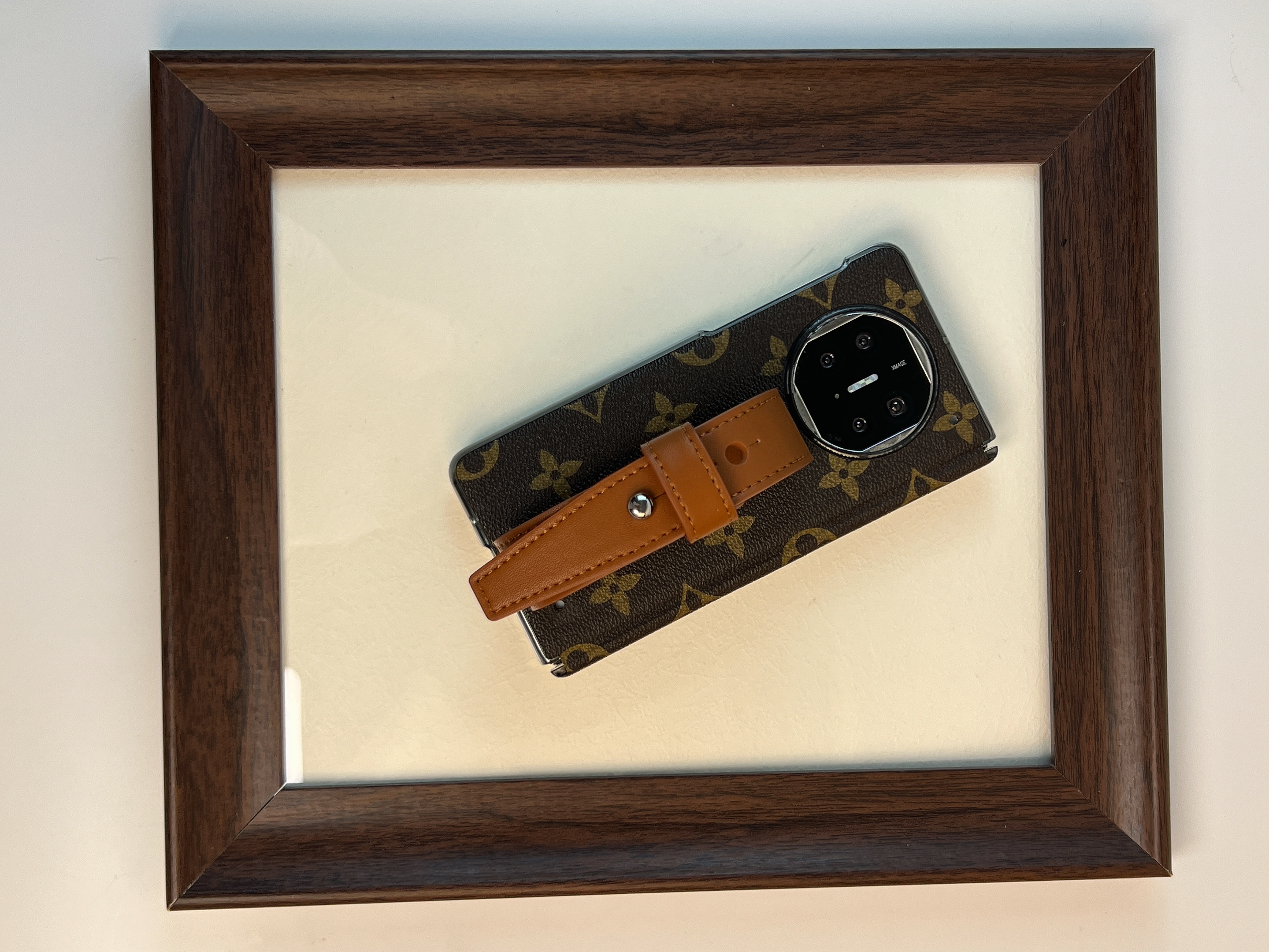 品申原创小众复古花纹豆豆钉皮质腕带适用华为matex6折叠手机壳