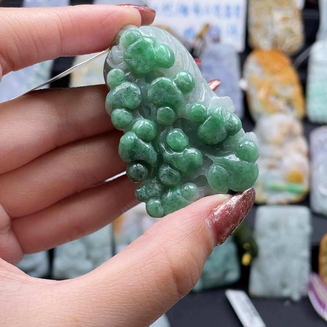 翡翠吊坠(不含链)未镶嵌