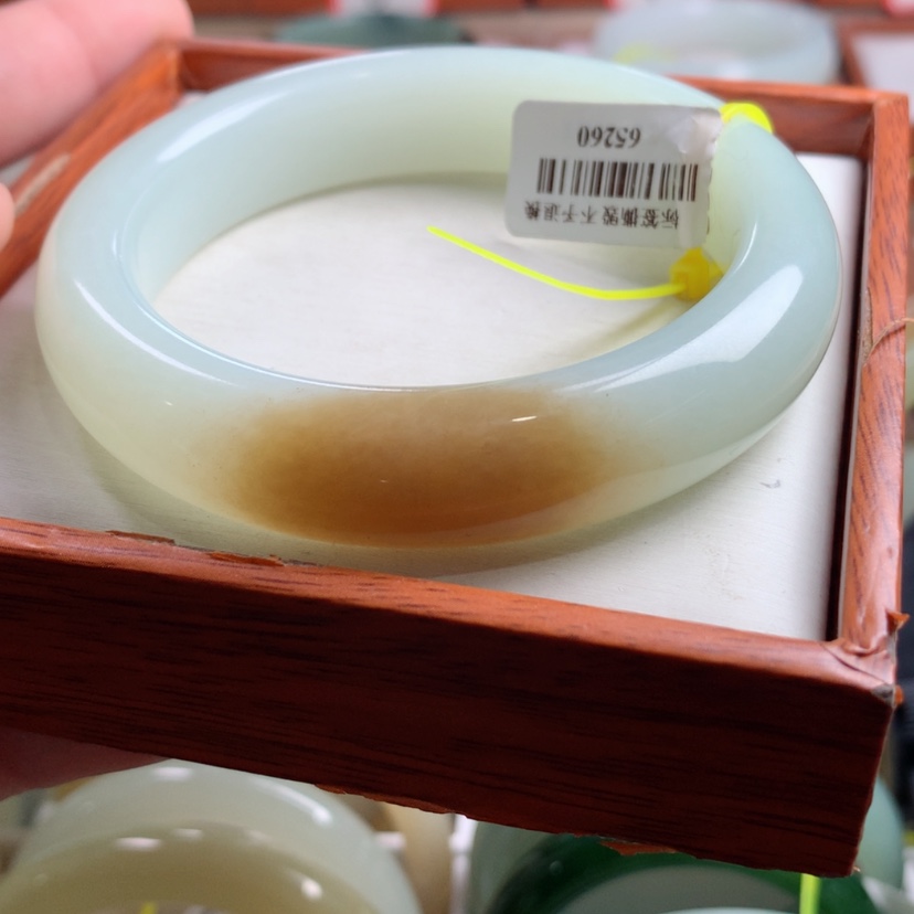 【闪购商品】和田玉手镯未镶嵌Y****)