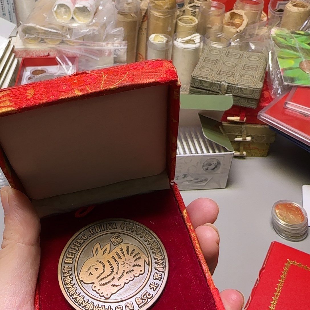 合金生肖兔纪念章福利出特价