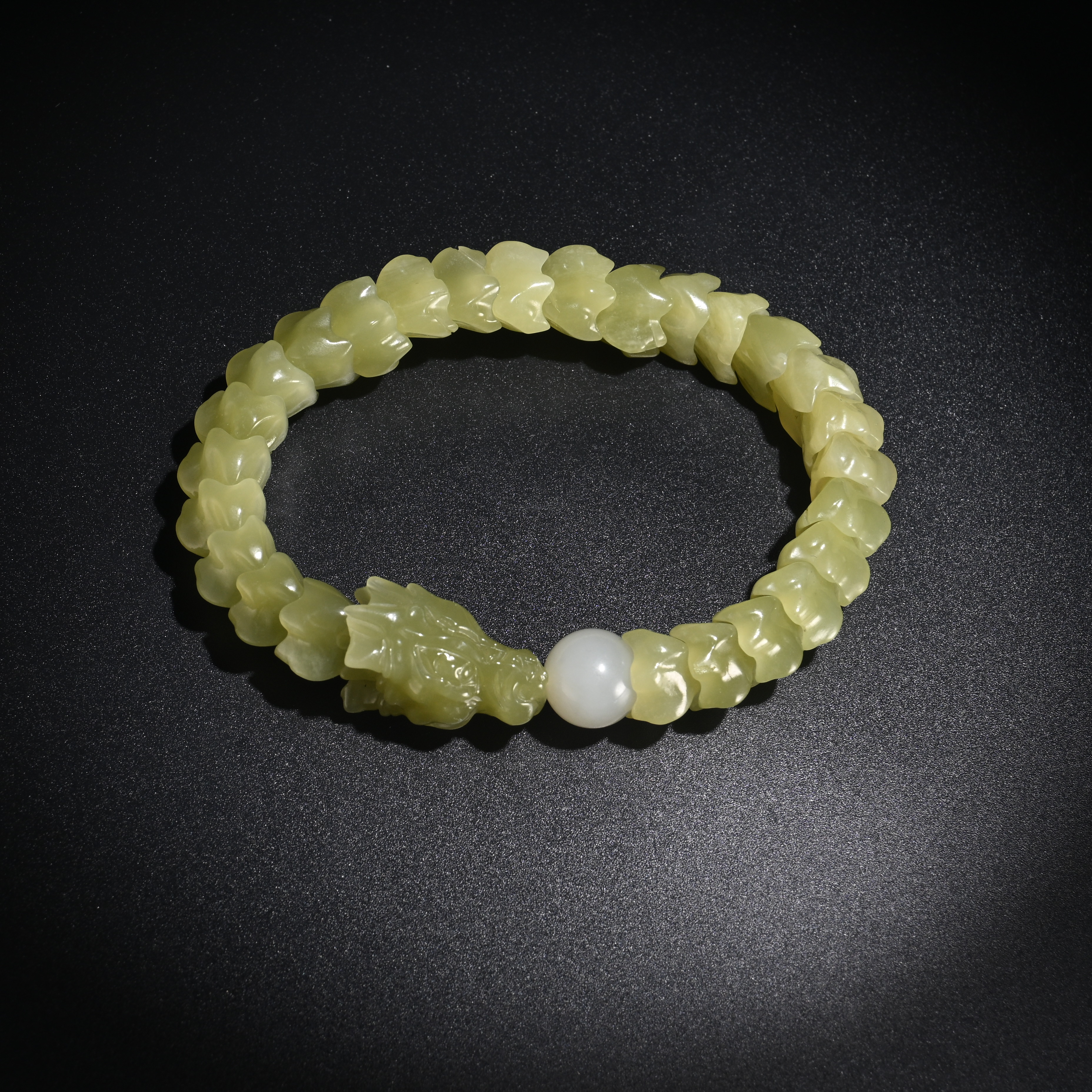 lot8802和田玉黄玉龙骨手串/保利