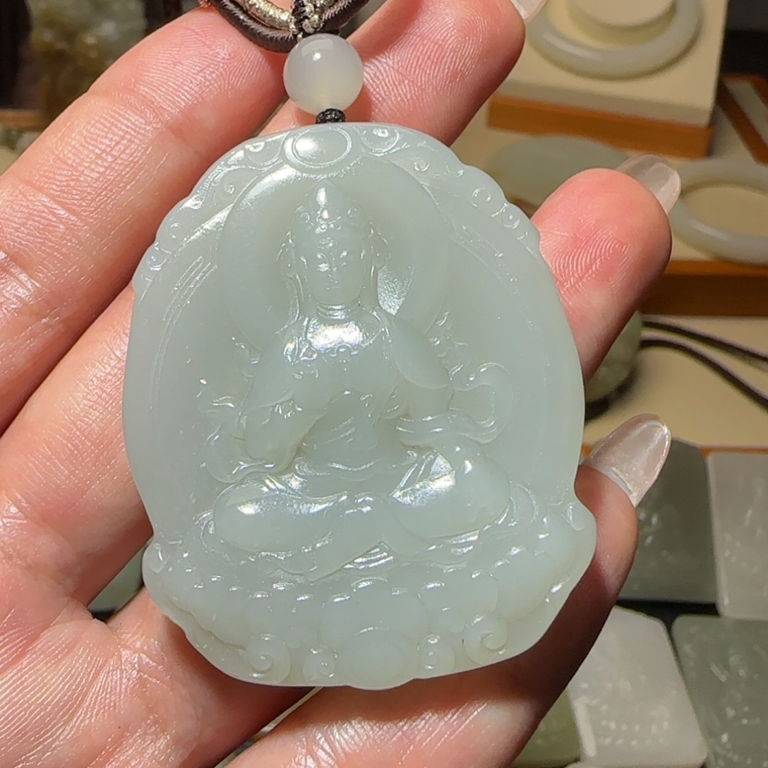 和田玉未镶嵌颈饰