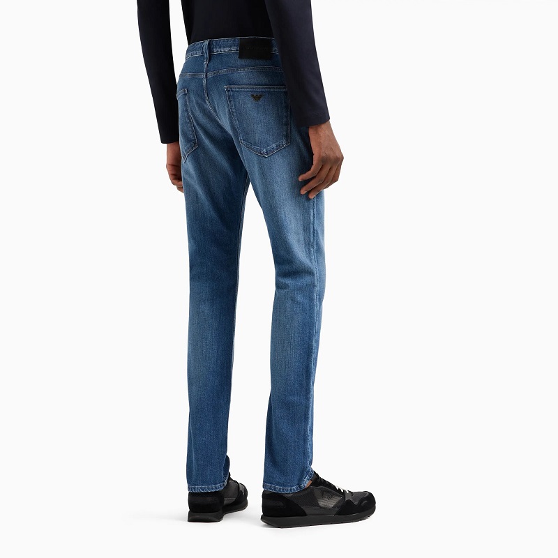 Emporio Armani 阿玛尼 男士修身长裤水洗牛仔裤男裤