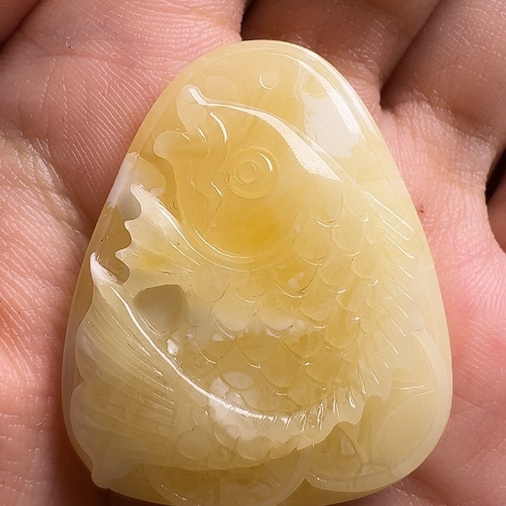 蜜蜡未镶嵌裸石吊坠