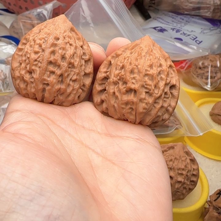 文玩核桃吊坠?****c望瓶梅39精