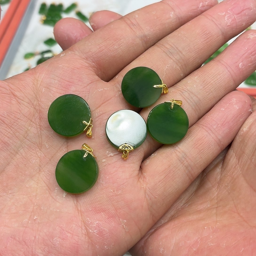 和田玉18K金镶嵌颈饰多样性发货拍一发一