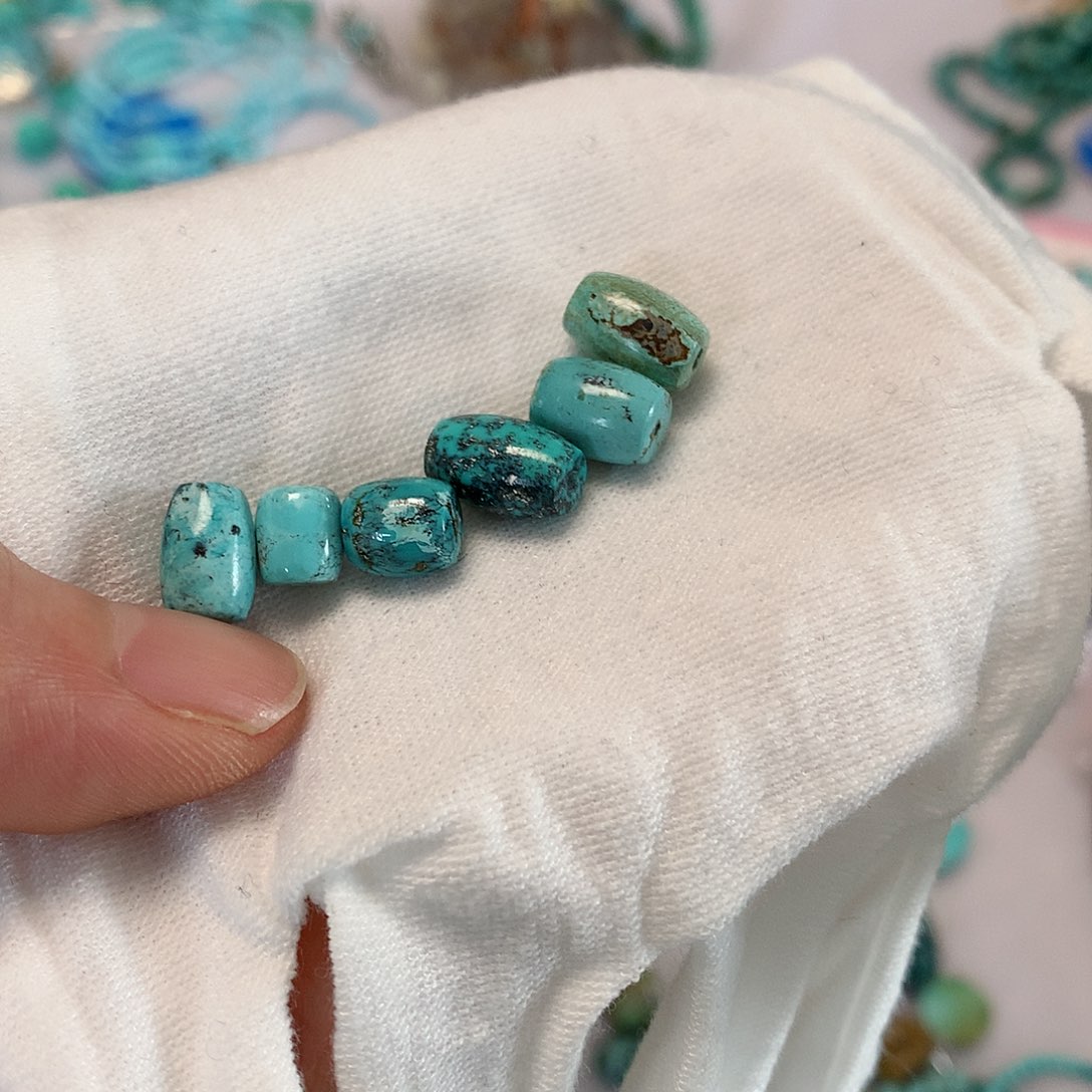 南红玛瑙未镶嵌珠宝奇石