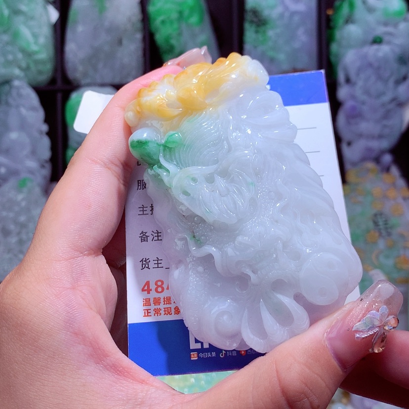 【闪购商品】翡翠颈饰未镶嵌挂件