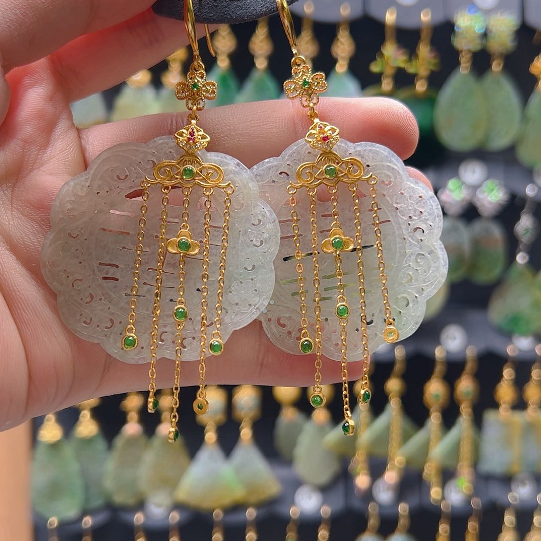 未镶嵌翡翠耳饰翡翠