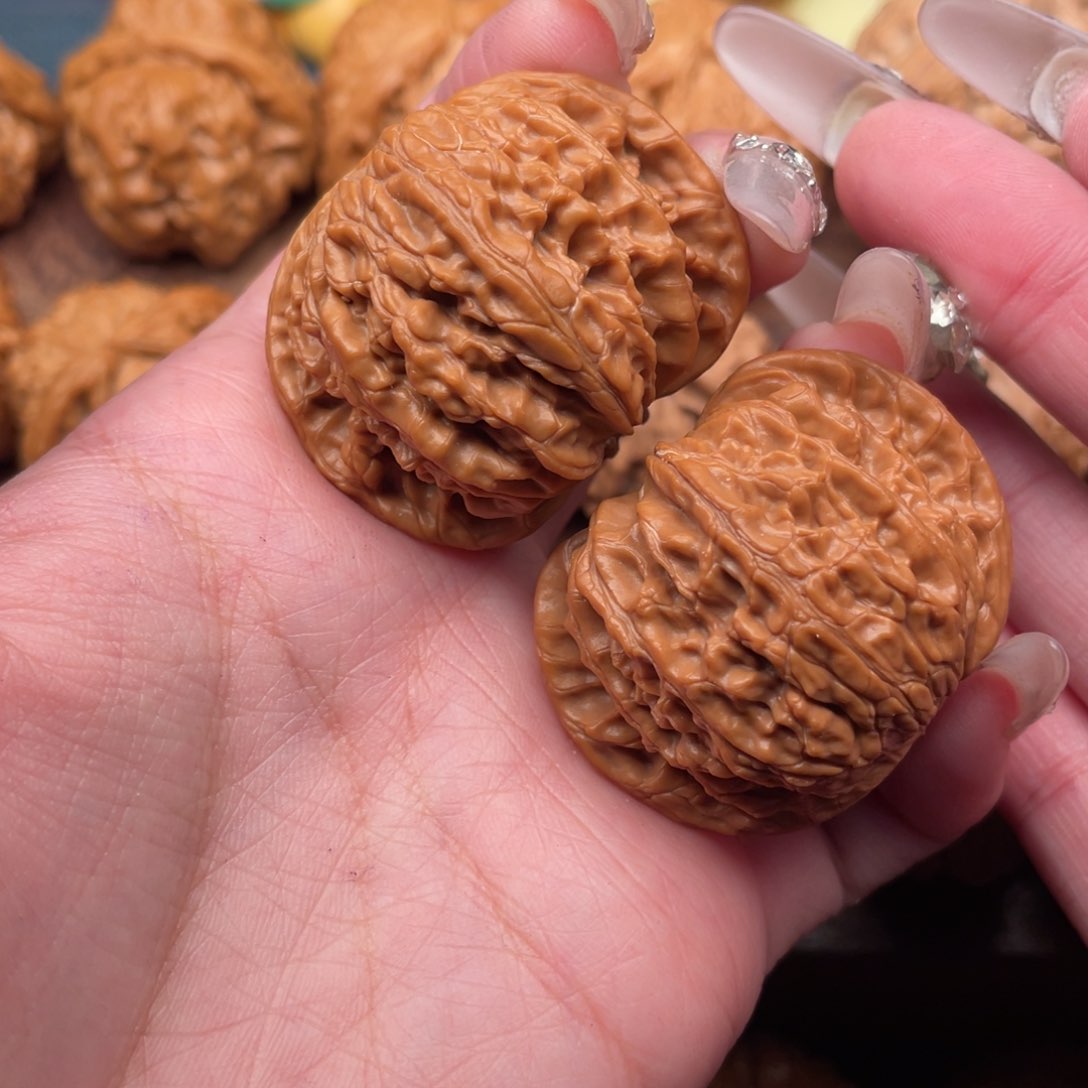 文玩核桃吊坠正磨41，精对