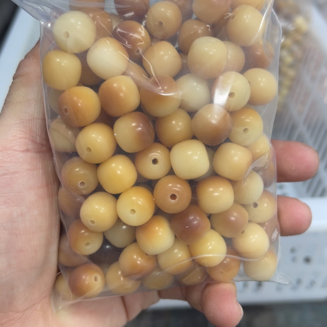 白玉菩提吊坠z 11mm/120/锅底黄