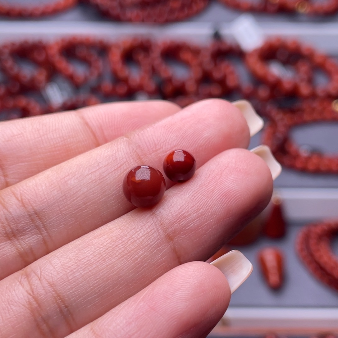 ～***～南红玛瑙未镶嵌其他原矿）7mm瓦西牛血圆珠