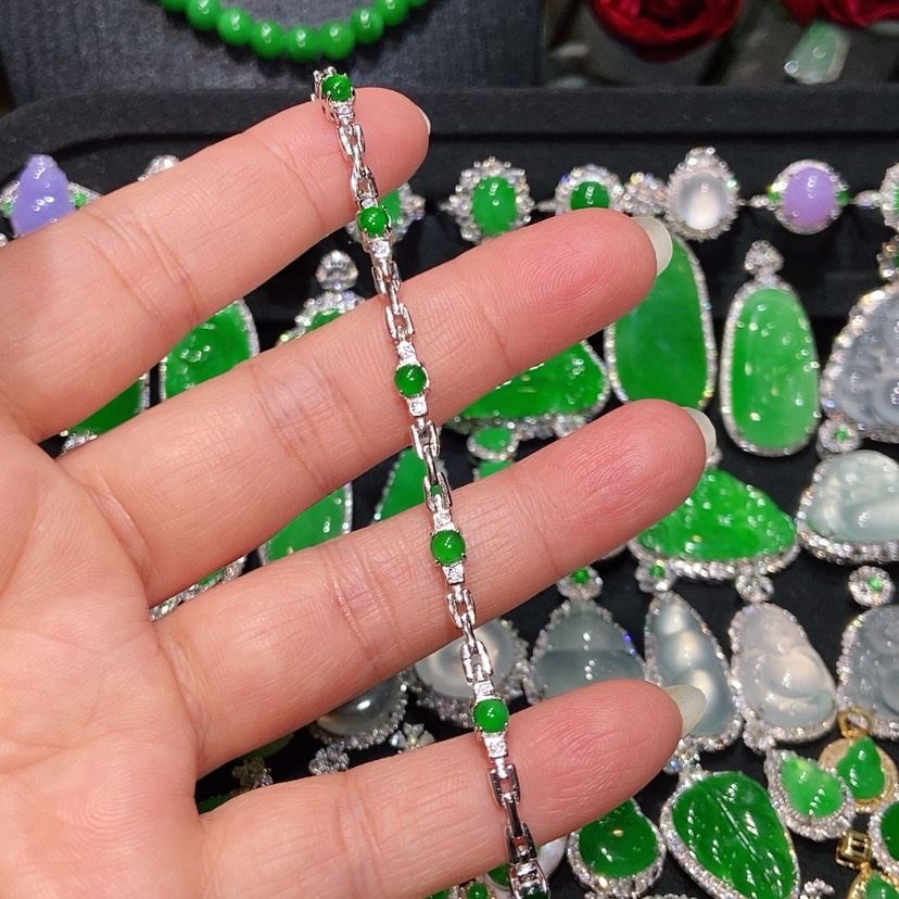 【闪购商品】翡翠手链未镶嵌天然翡翠