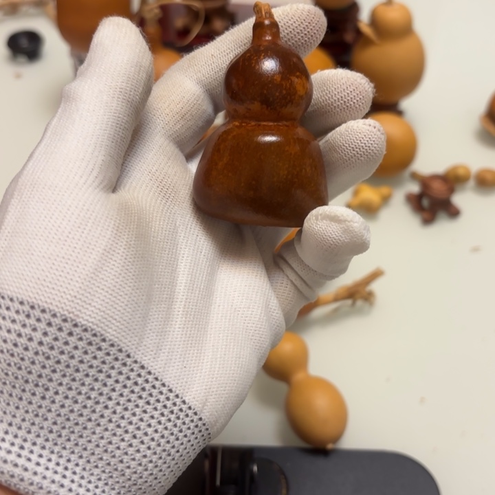 雪****天然手捻老皮葫芦