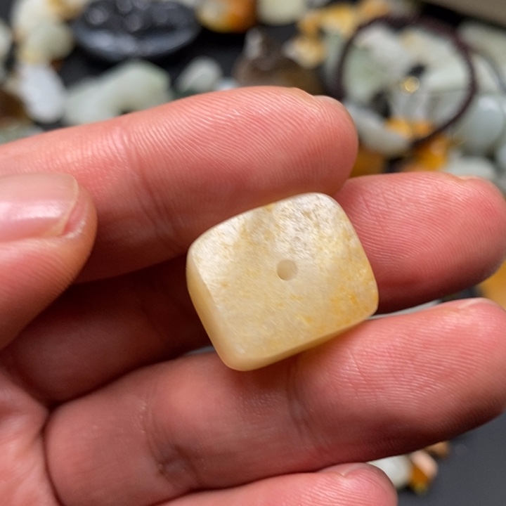 和田玉未镶嵌吊坠(不含链)