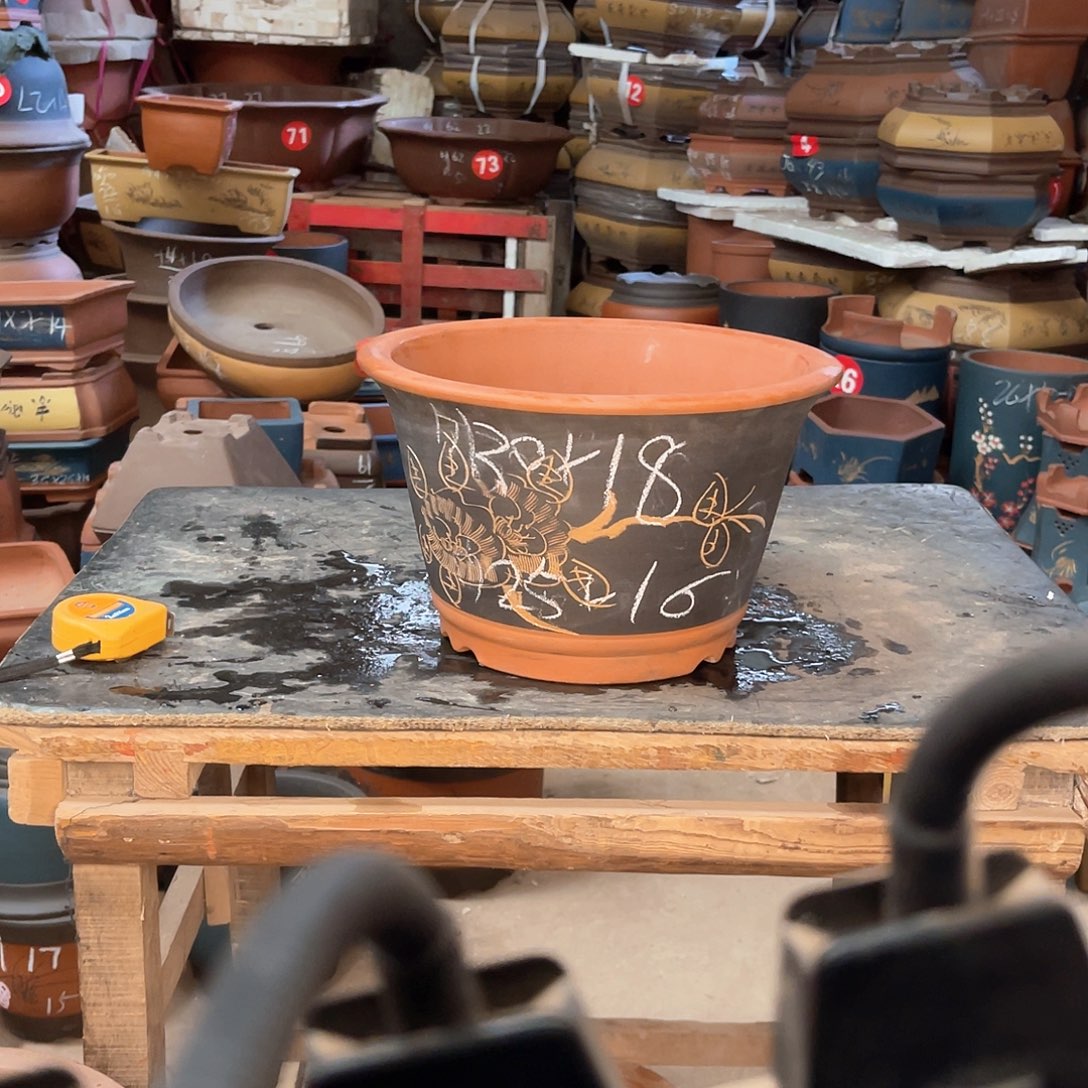 紫砂花盆斗盆一个