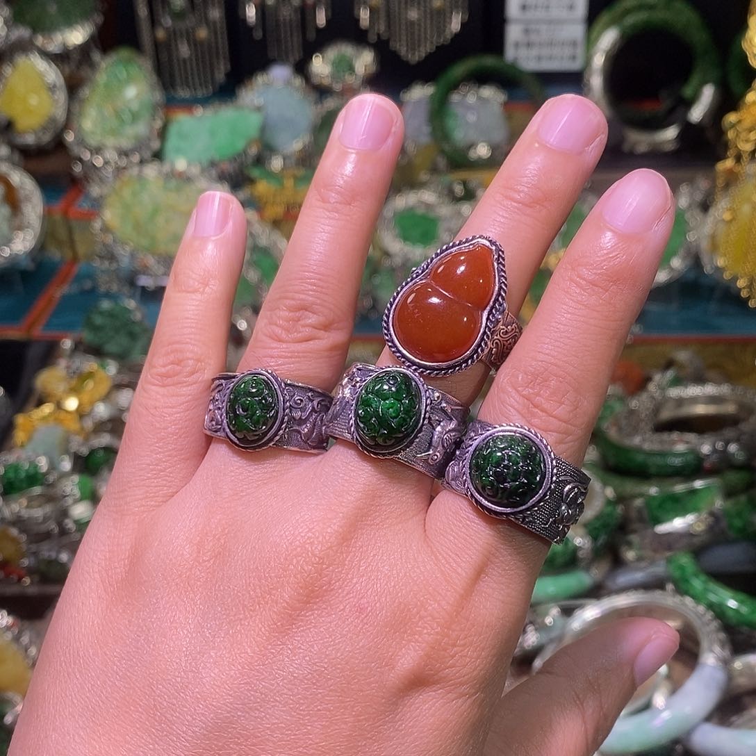 散珠翡翠一个炸炸炸