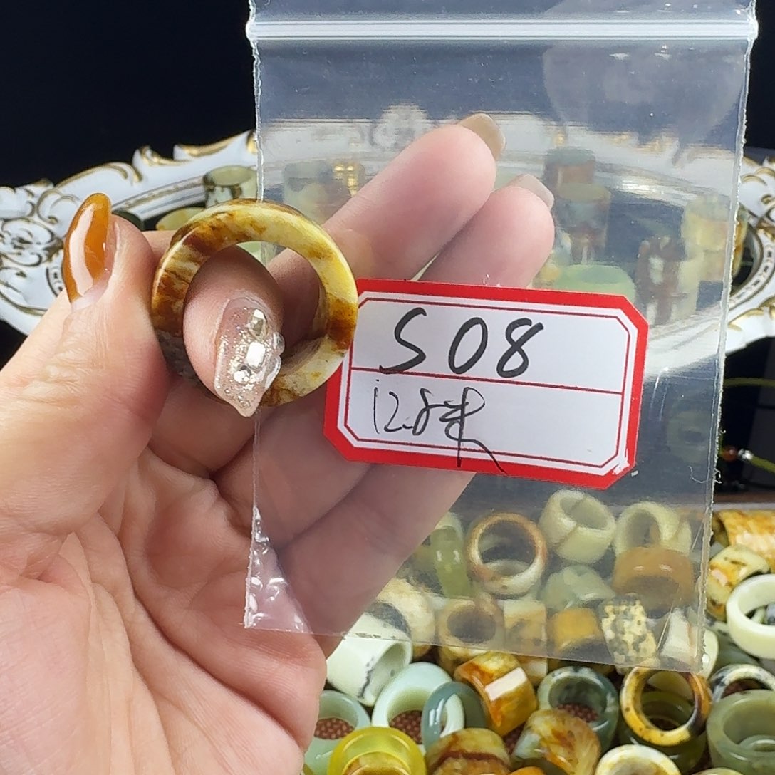 下***茶蛇纹石玉合金戒指