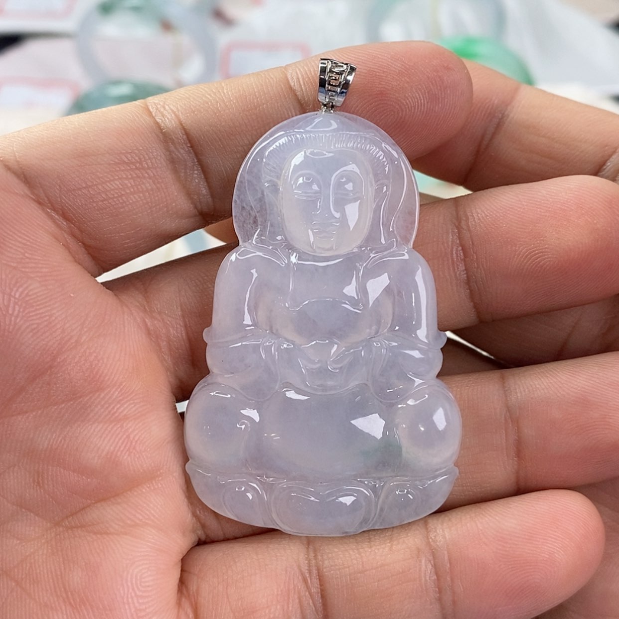 【闪购商品】颈饰18K金镶嵌翡翠拾***己