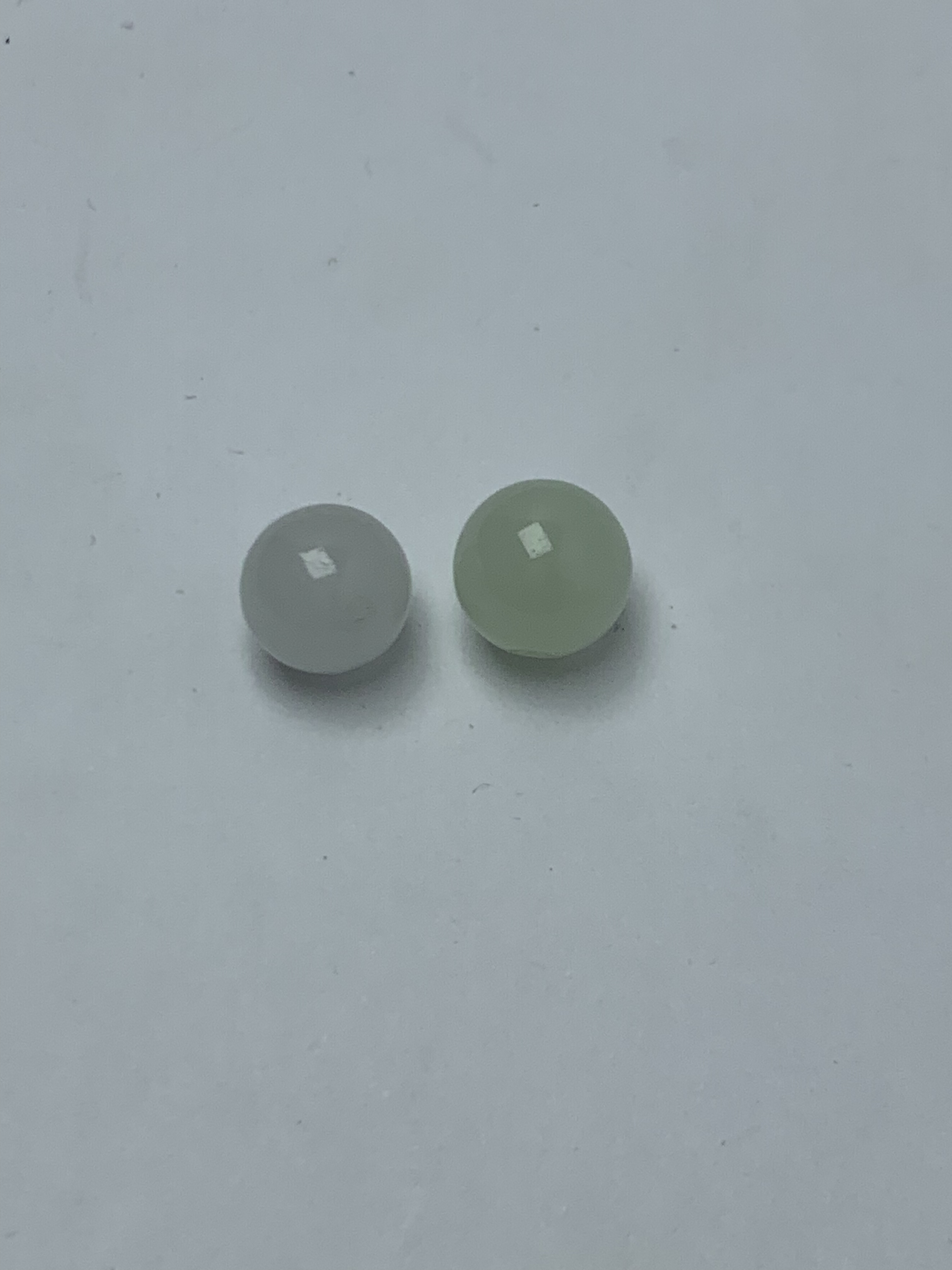 翡翠美人项链：翡翠马卡龙卡9+散珠单珠一颗：多样性发货