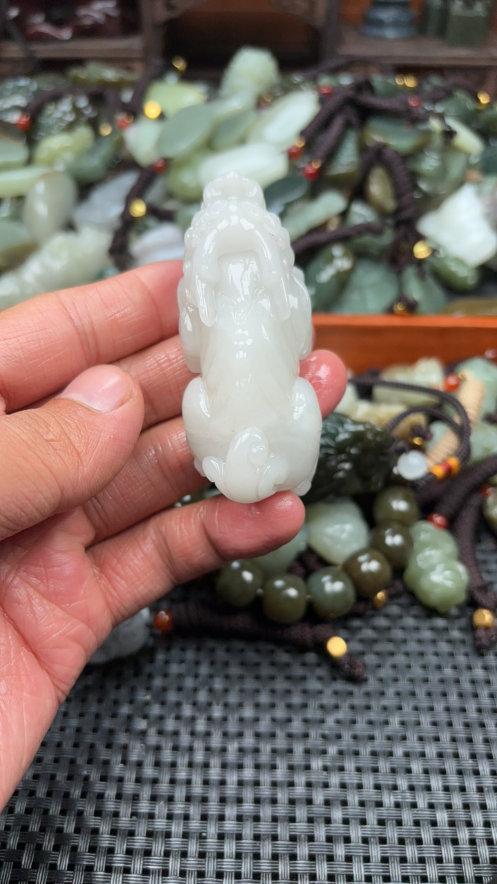 保真和田玉麒麟时尚吊坠百搭精雕拍一发一手工精致气质
