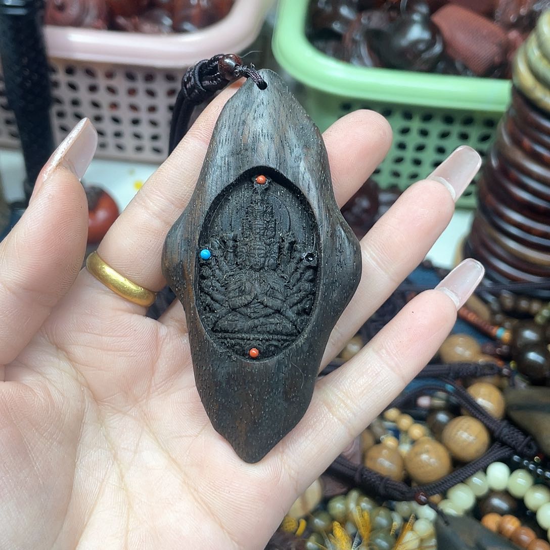 维腊木（绿檀）无事牌