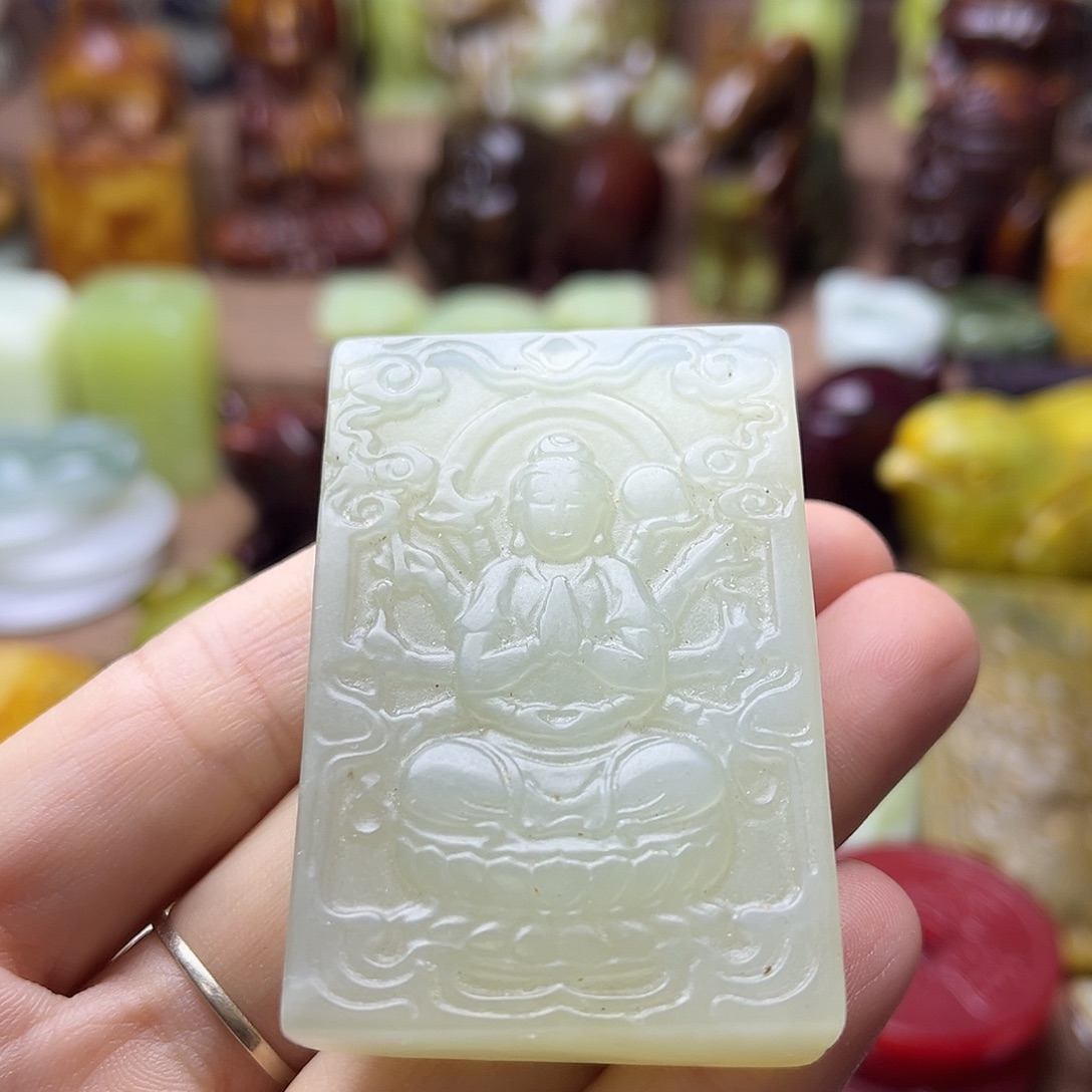 白玉菩提吊坠24。。