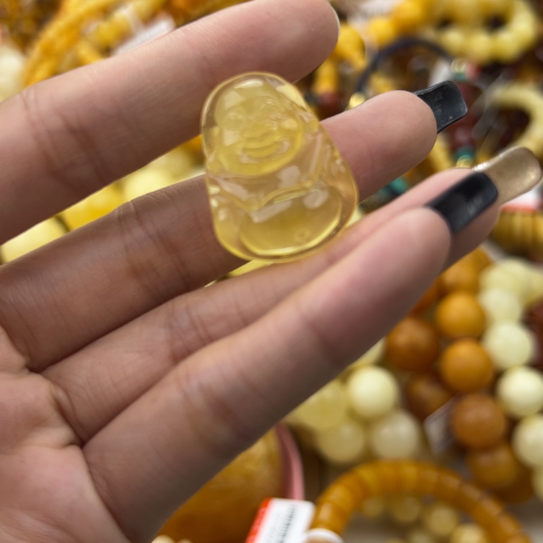 琥珀珠宝奇石未镶嵌