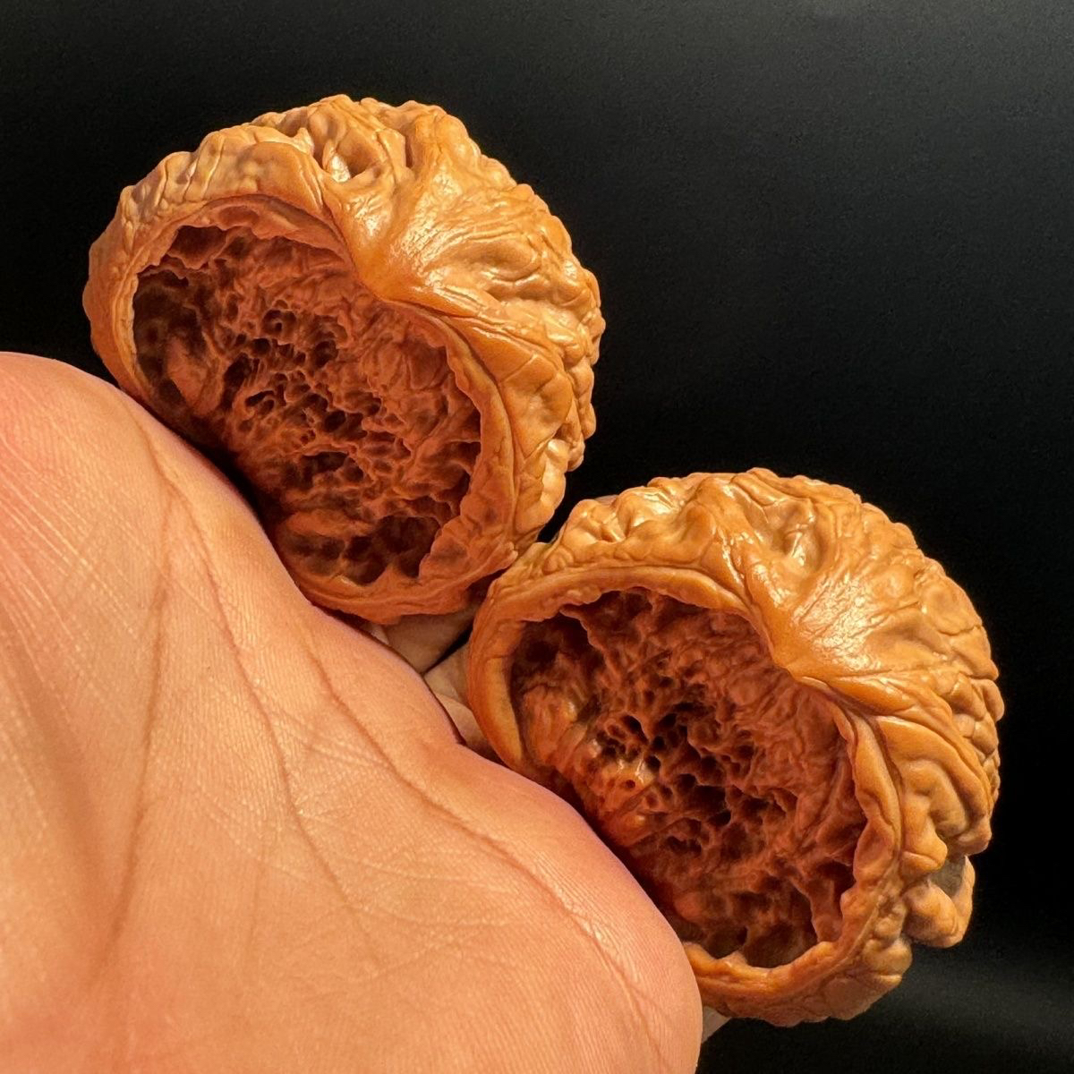 文玩天然蛇头蛤蟆头官帽出品异形蛇头蛤蟆头喜欢的直接下单核桃