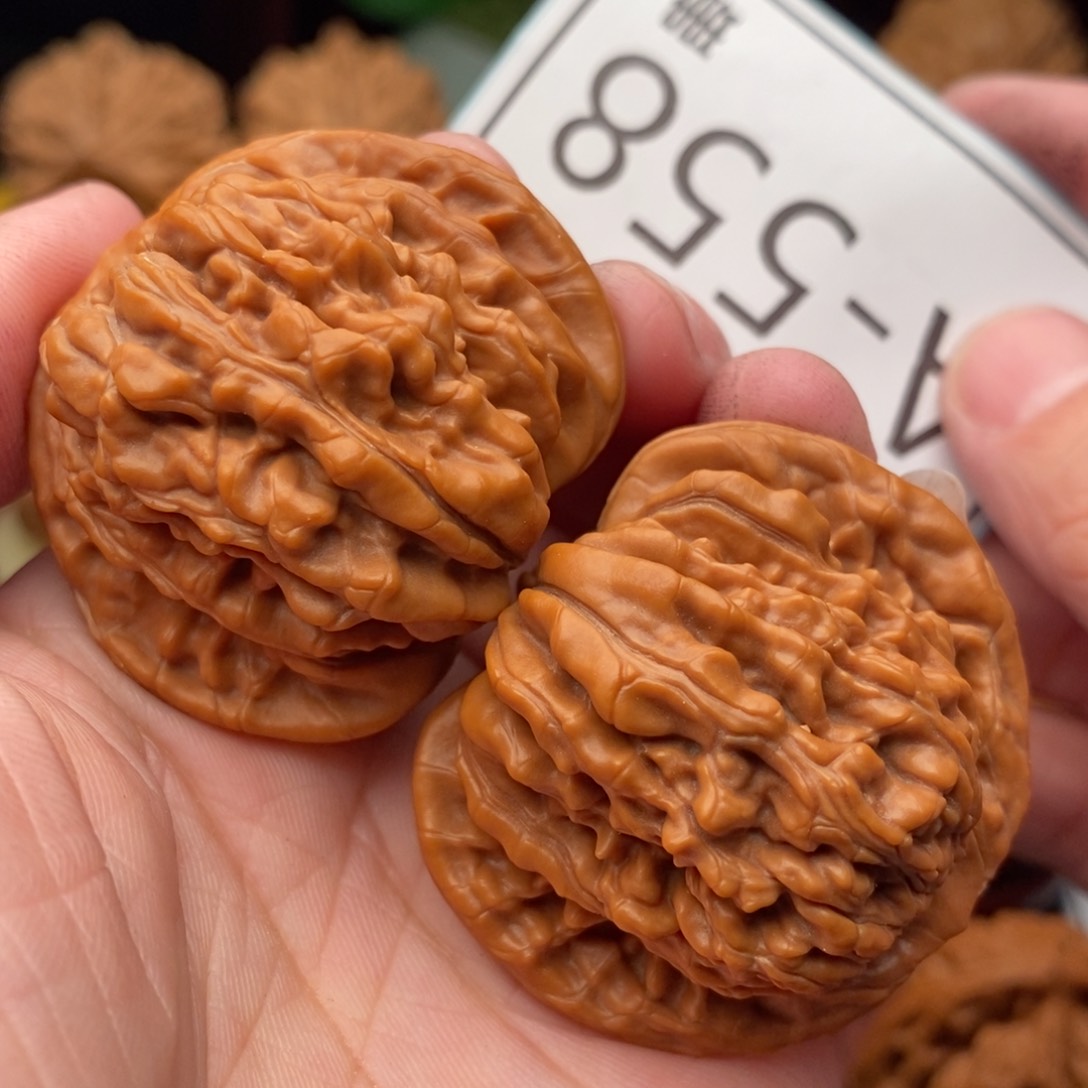 文玩核桃把件汉高楼42