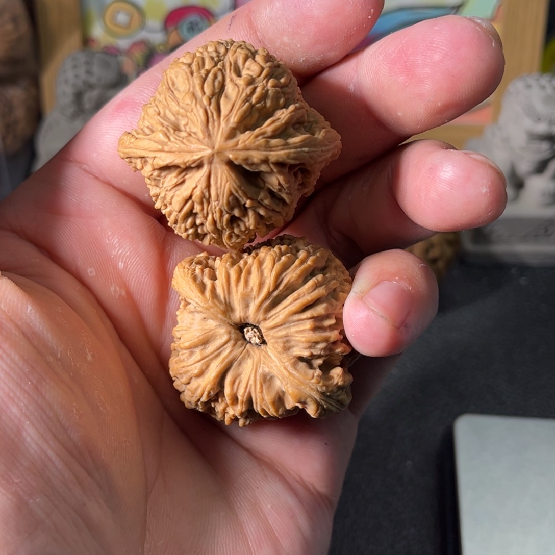 文玩核桃吊坠S***A南疆