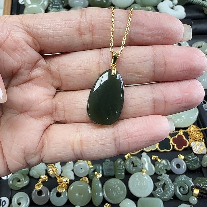 和田玉银S925镶嵌吊坠(赠链)