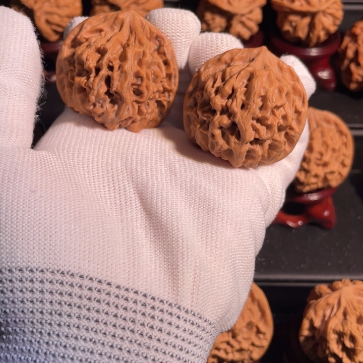 文玩核桃吊坠40官帽