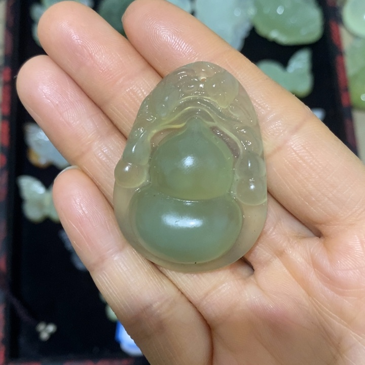 蛇纹石玉未镶嵌天然岫玉