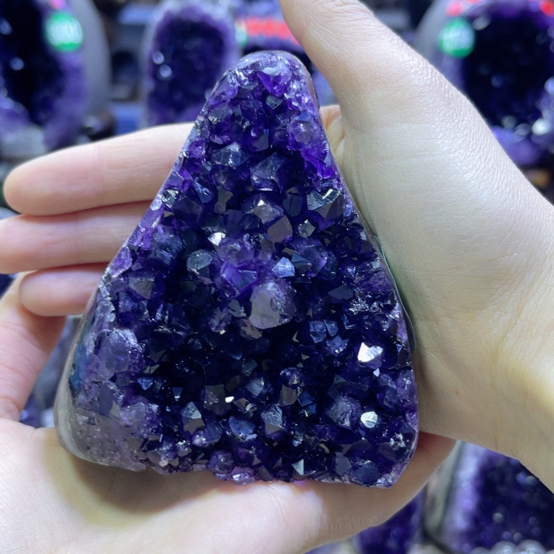 紫晶摆件未镶嵌紫水晶