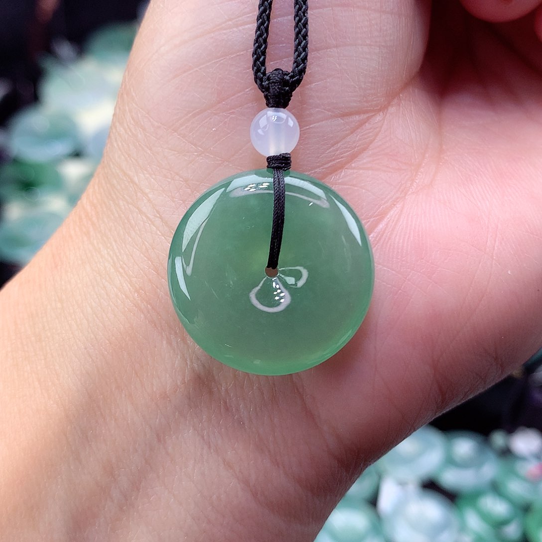 翡翠颈饰未镶嵌尺寸22.2/5.7