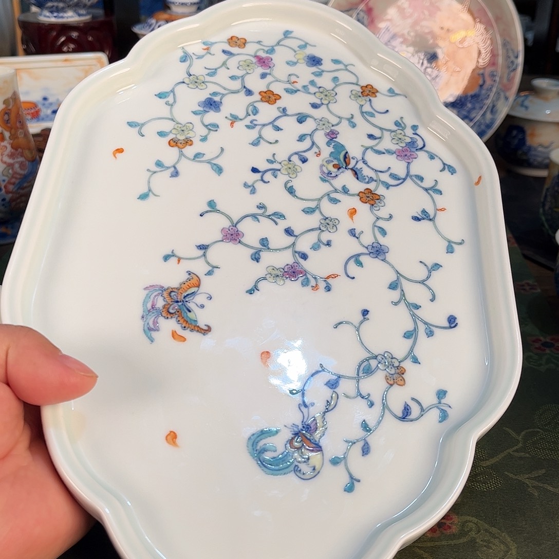 缠枝花卉千叶蝴蝶干泡